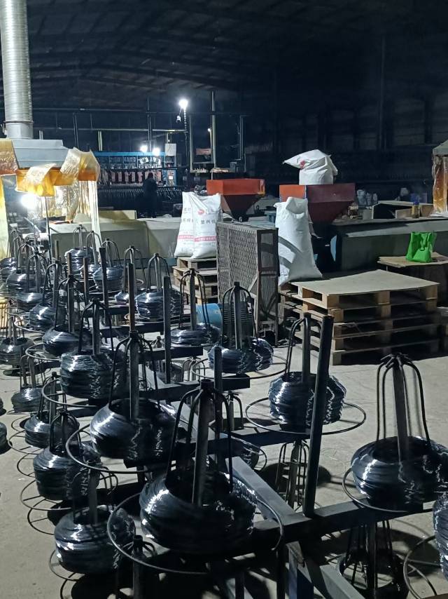 路基加筋专用80kn钢塑格栅
